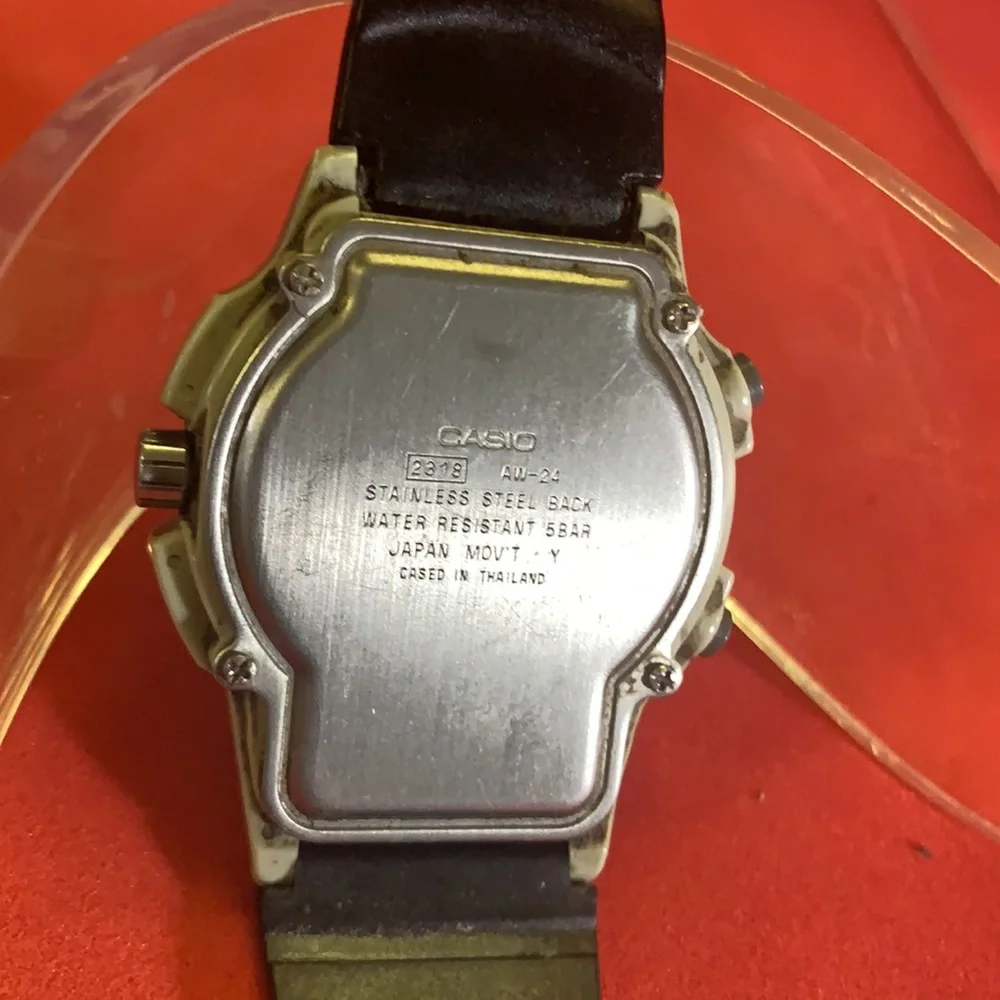Vintage Casio 50M‎ Auto Calender Digital Quartz Japan